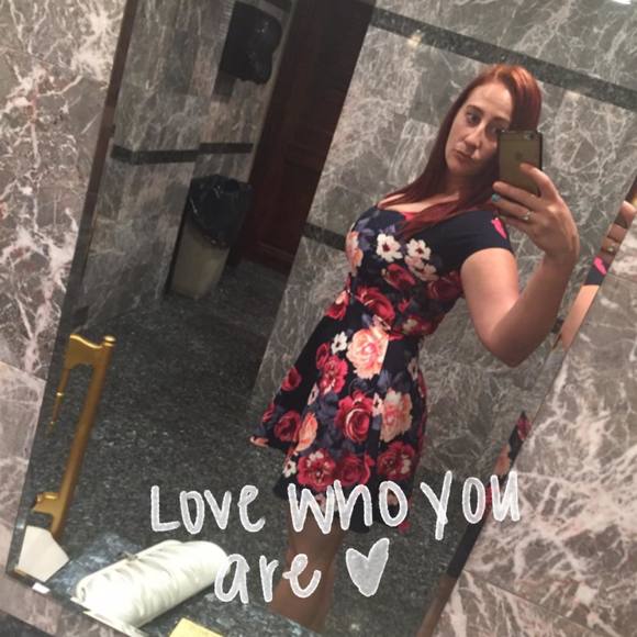 Meet your Posher, Jaclyn - Picture 1 of 1